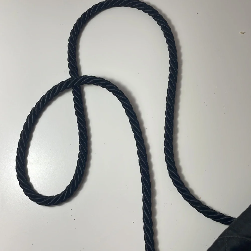 AUTHENTIC VINTAGE CHANEL CROSS BODY POUCH SATIN BLACK TASSLE - Picture 6 of 15